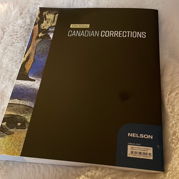 Canadian Corrections by Curt Griffiths and Danielle Murdoch (TEXTBOOK - 5th Ed.) - Picture 2 of 3